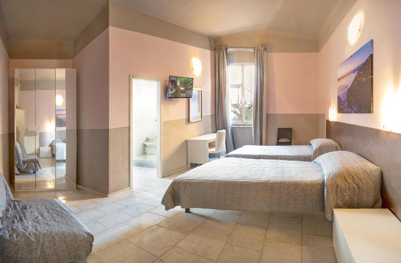 Albergo La Villetta Sarzana Exterior photo