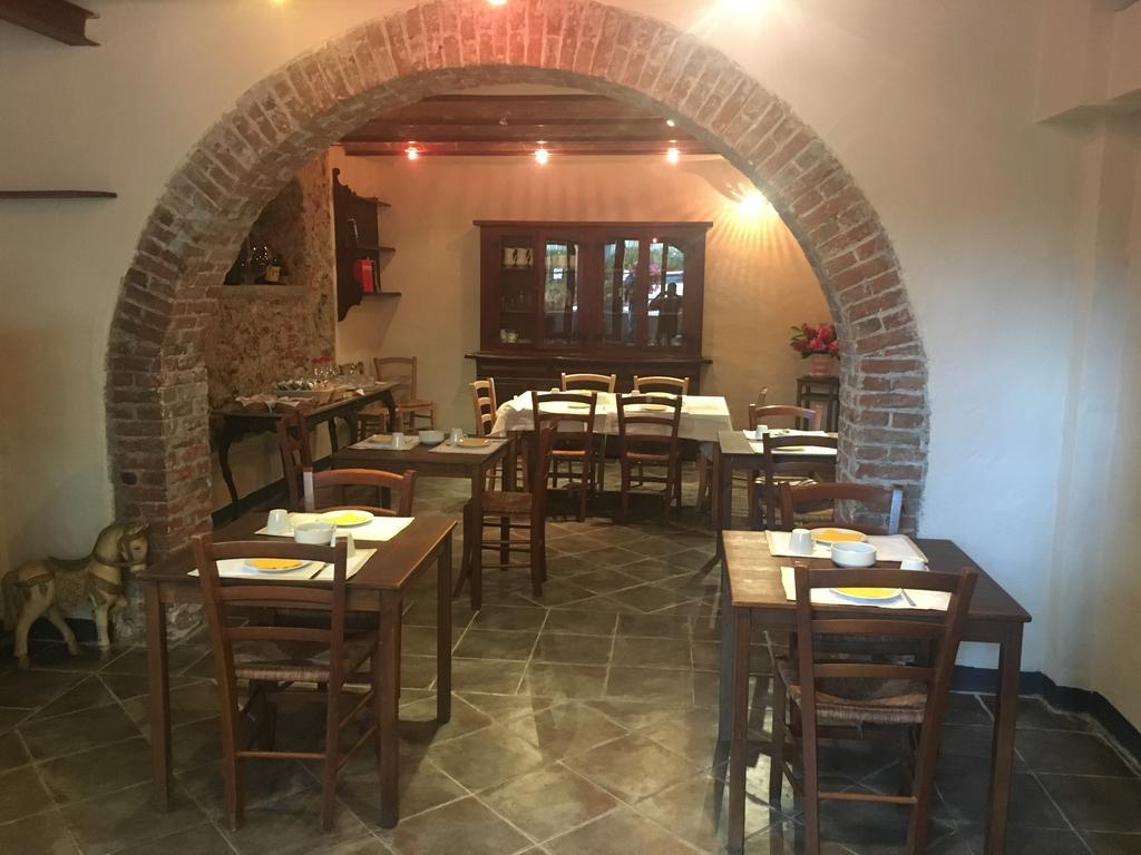 Albergo La Villetta Sarzana Exterior photo